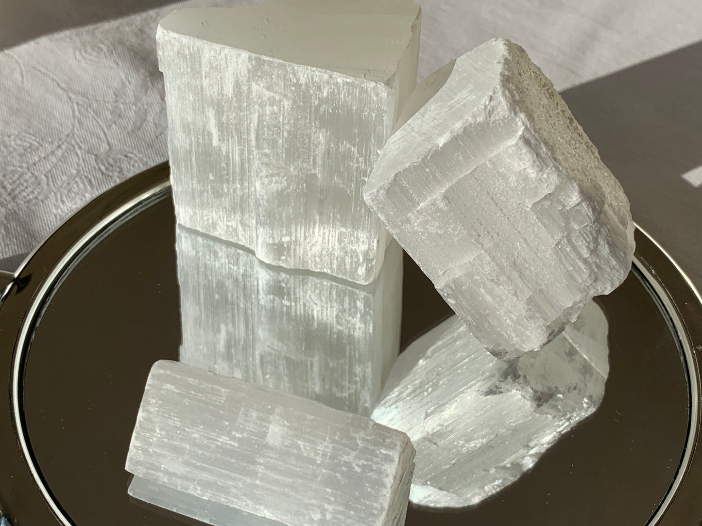 satins spar chunk